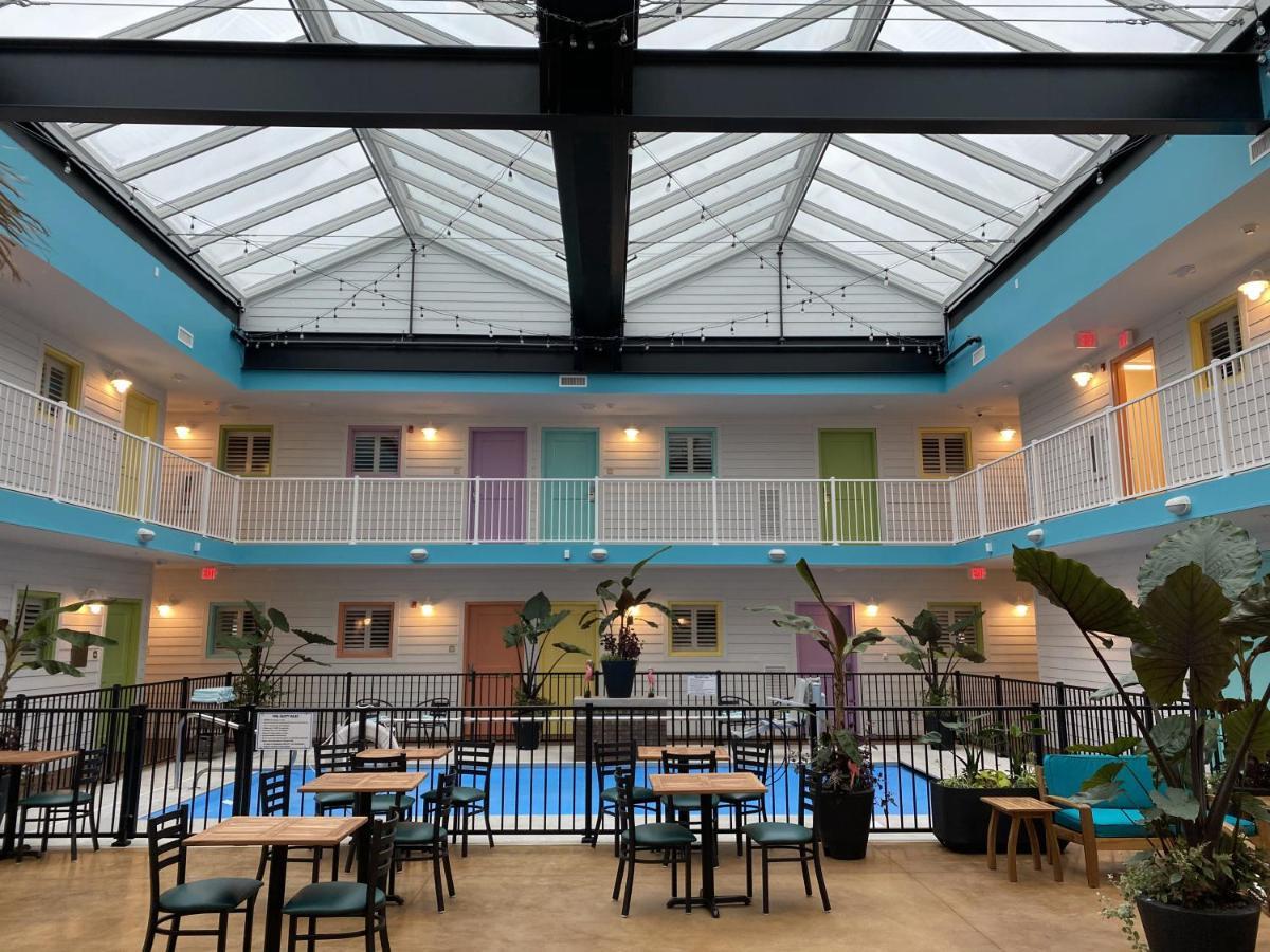 Worthington Of Logan Hotel Exterior photo