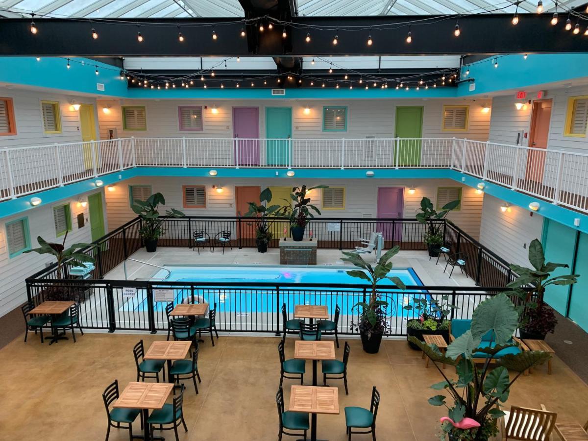 Worthington Of Logan Hotel Exterior photo